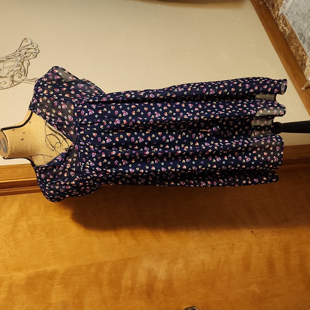 ee:some Short Sleeve Floral Shift Dress Size Small